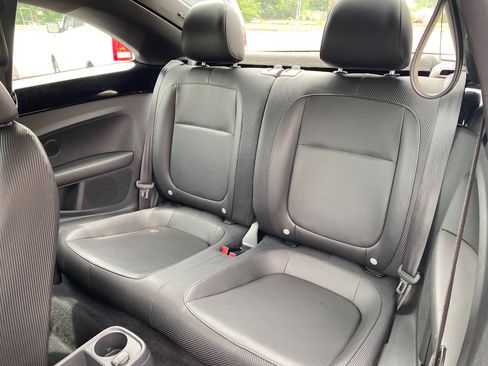 Used 2012 Volkswagen Beetle 2.5 FWD image 17
