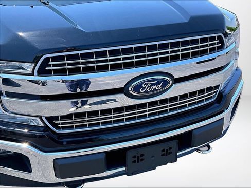 Used 2018 Ford F150 Lariat w/ Equipment Group 502A Luxury AWD/4WD image 29
