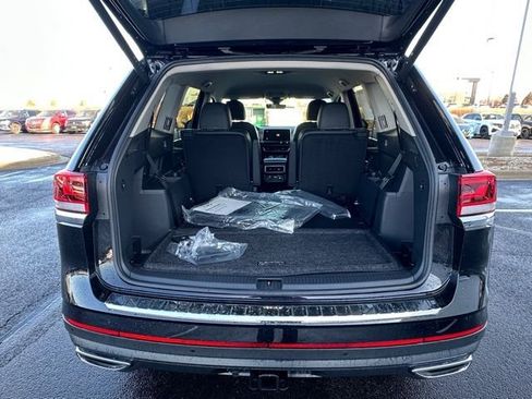 New 2026 Volkswagen Atlas SE image 17