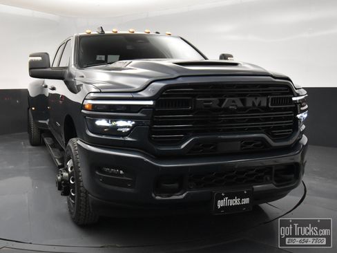 Used 2025 RAM 3500 Laramie w/ Night Edition image 49