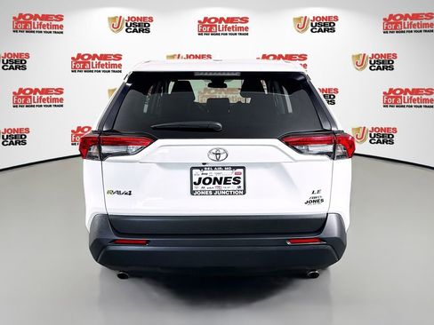 Certified 2025 Toyota RAV4 LE AWD/4WD image 14