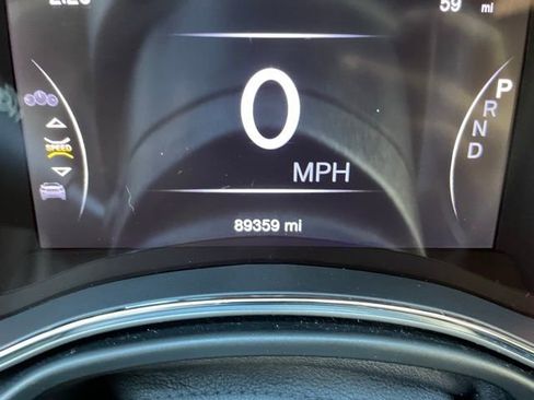 Used 2019 Jeep Grand Cherokee Altitude image 18