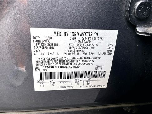 Used 2021 Ford Explorer XLT w/ Equipment Group 202A AWD/4WD image 30