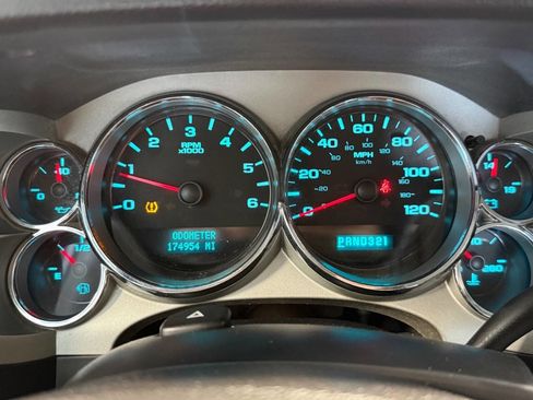 Used 2008 Chevrolet Silverado 1500 LT w/ All Star Edition AWD/4WD image 16