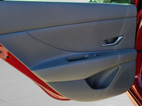 New 2026 Hyundai Elantra SE image 26