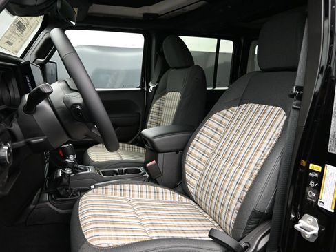 New 2026 Jeep Wrangler Unlimited Sport AWD/4WD image 4