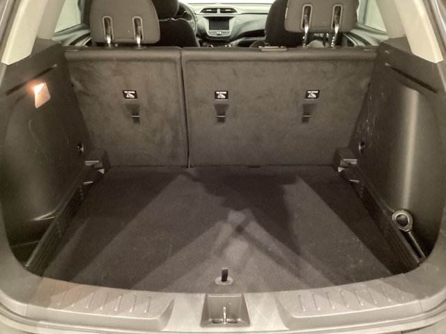 Used 2022 Chevrolet TrailBlazer LT FWD image 13