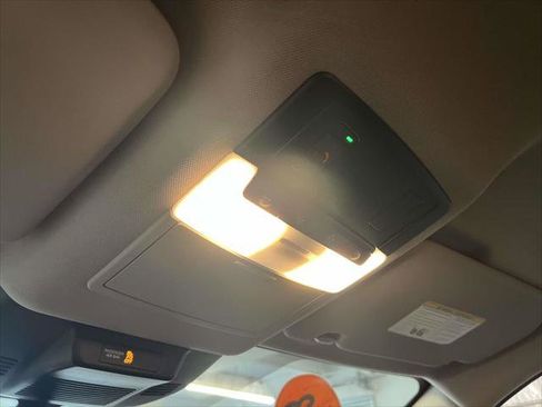 Used 2023 Nissan Rogue SV image 30