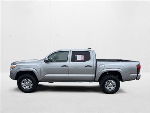 Used 2021 Toyota Tacoma SR image 2