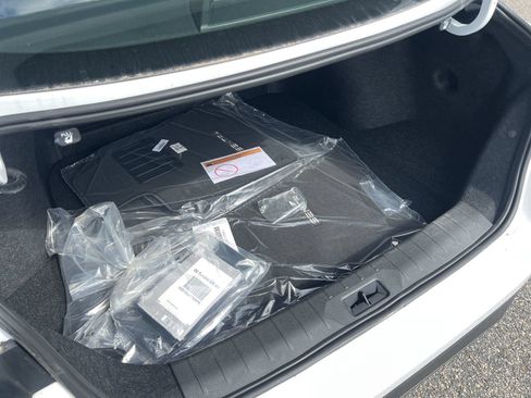 New 2026 Nissan Sentra SV w/ SV Convenience Package FWD image 20