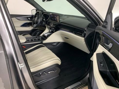 Used 2025 Acura MDX Type S image 40