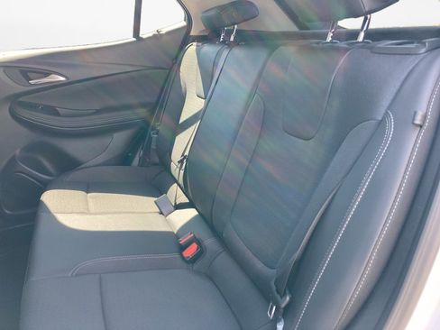 Used 2023 Buick Encore GX Preferred w/ Cold Weather Comfort Package AWD/4WD image 12