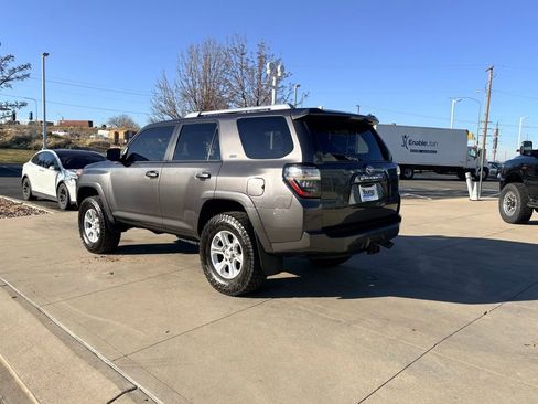 Used 2018 Toyota 4Runner SR5 image 7