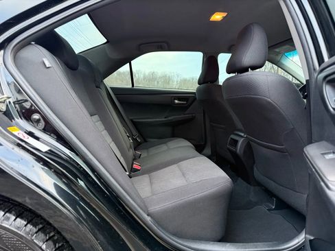 Used 2017 Toyota Camry LE image 27