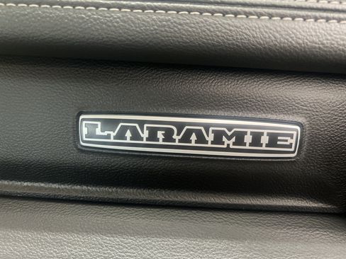 Used 2022 RAM 1500 Laramie AWD/4WD image 21