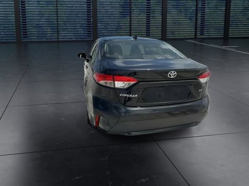 Used 2022 Toyota Corolla LE FWD image 7