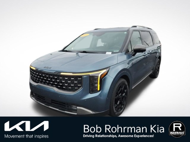 Used 2025 Kia Carnival SX w/ SX Dark Edition Package FWD image 1