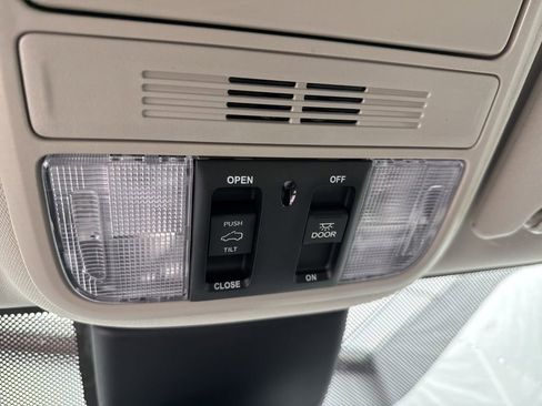 New 2026 Honda Odyssey EX-L image 23