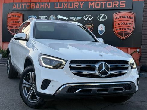 Used 2022 Mercedes-Benz GLC 300 4MATIC w/ Premium Package Lite image 1
