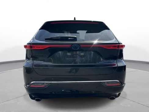 Used 2023 Toyota Venza Nightshade image 9