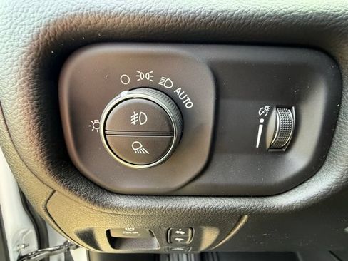 New 2026 RAM 1500 Big Horn AWD/4WD image 31