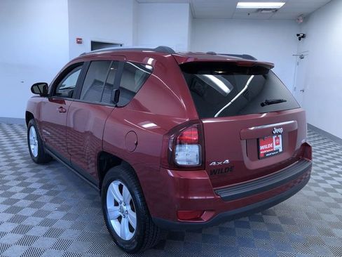 Used 2016 Jeep Compass Latitude AWD/4WD image 13