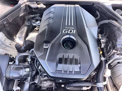 Used 2019 Kia Stinger Premium image 10