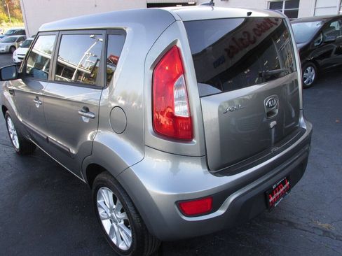 Used 2013 Kia Soul + w/ Audio Pkg FWD image 52
