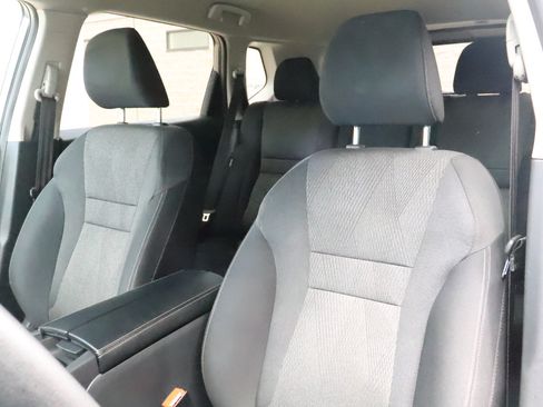 Used 2024 Nissan Rogue SV AWD/4WD image 26
