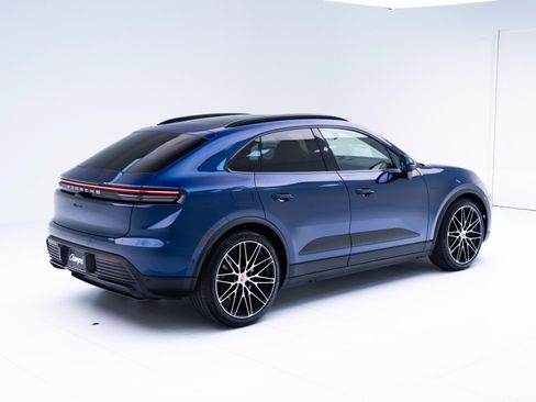 New 2026 Porsche Macan Electric image 9