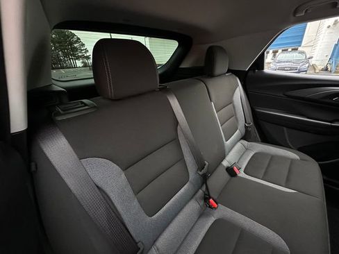 Used 2022 Chevrolet TrailBlazer LS image 34