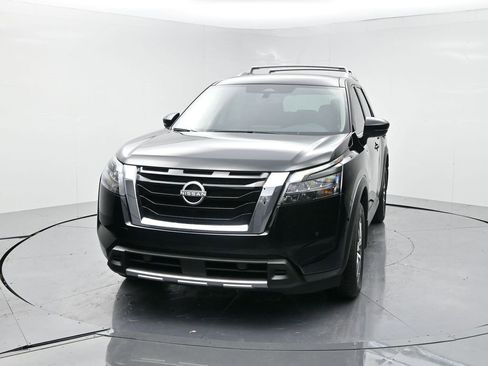 Used 2025 Nissan Pathfinder SL image 20