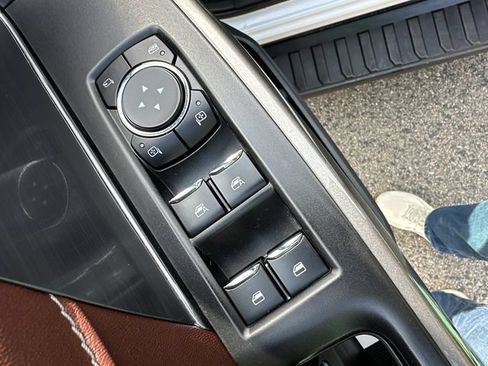 Used 2023 Ford F150 Lariat AWD/4WD image 27