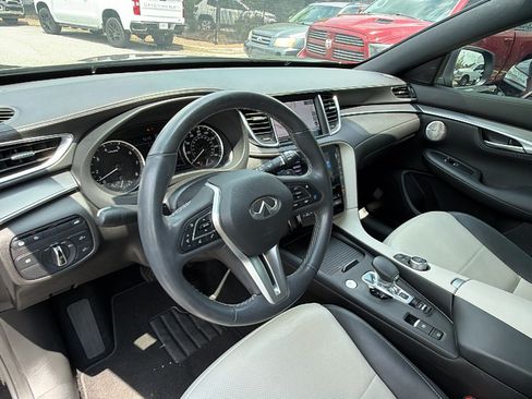 Used 2023 INFINITI QX55 Essential AWD/4WD image 24