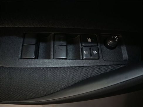 Used 2026 Toyota Corolla LE image 10