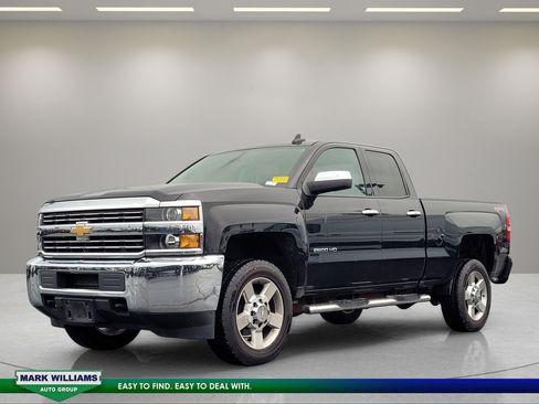 Used 2016 Chevrolet Silverado 2500 W/T AWD/4WD image 8