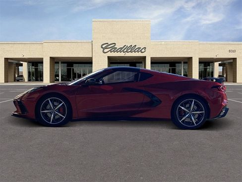 Used 2021 Chevrolet Corvette Stingray Premium Cpe w/ Z51 Performance Package image 8