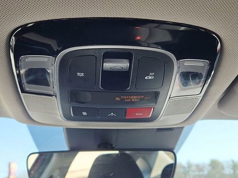 Certified 2023 Hyundai Sonata SEL w/ Convenience Package FWD image 19