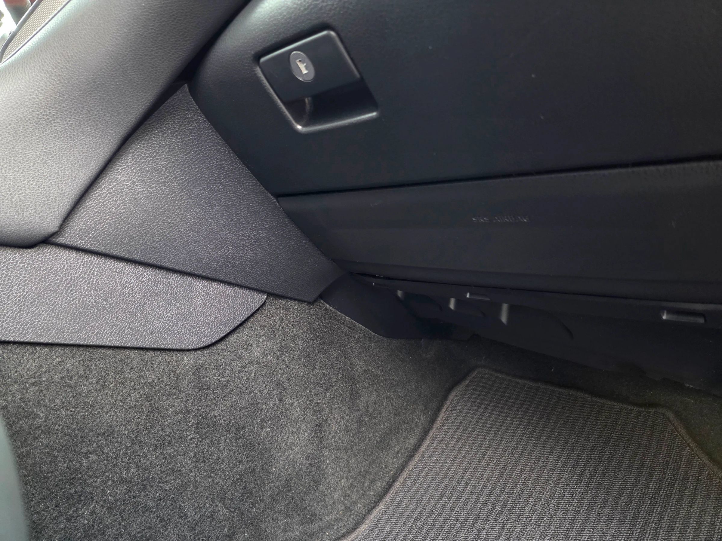 Used 2019 Toyota Camry SE w/ Audio Package FWD image 51