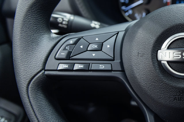 Used 2025 Nissan Sentra S FWD image 14