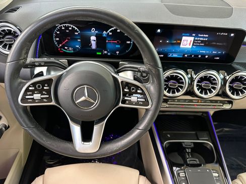 Certified 2023 Mercedes-Benz EQB 300 4MATIC image 34