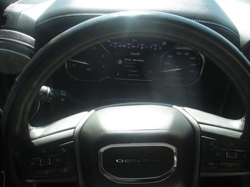 Used 2021 GMC Sierra 2500 Denali w/ Denali Black Diamond Edition AWD/4WD image 39