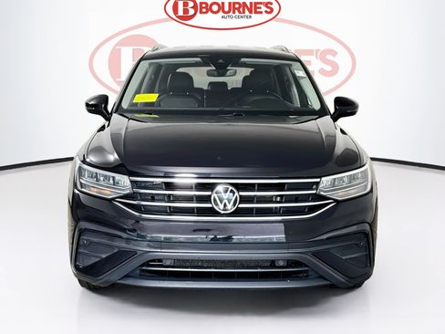 Used 2023 Volkswagen Tiguan SE FWD image 5