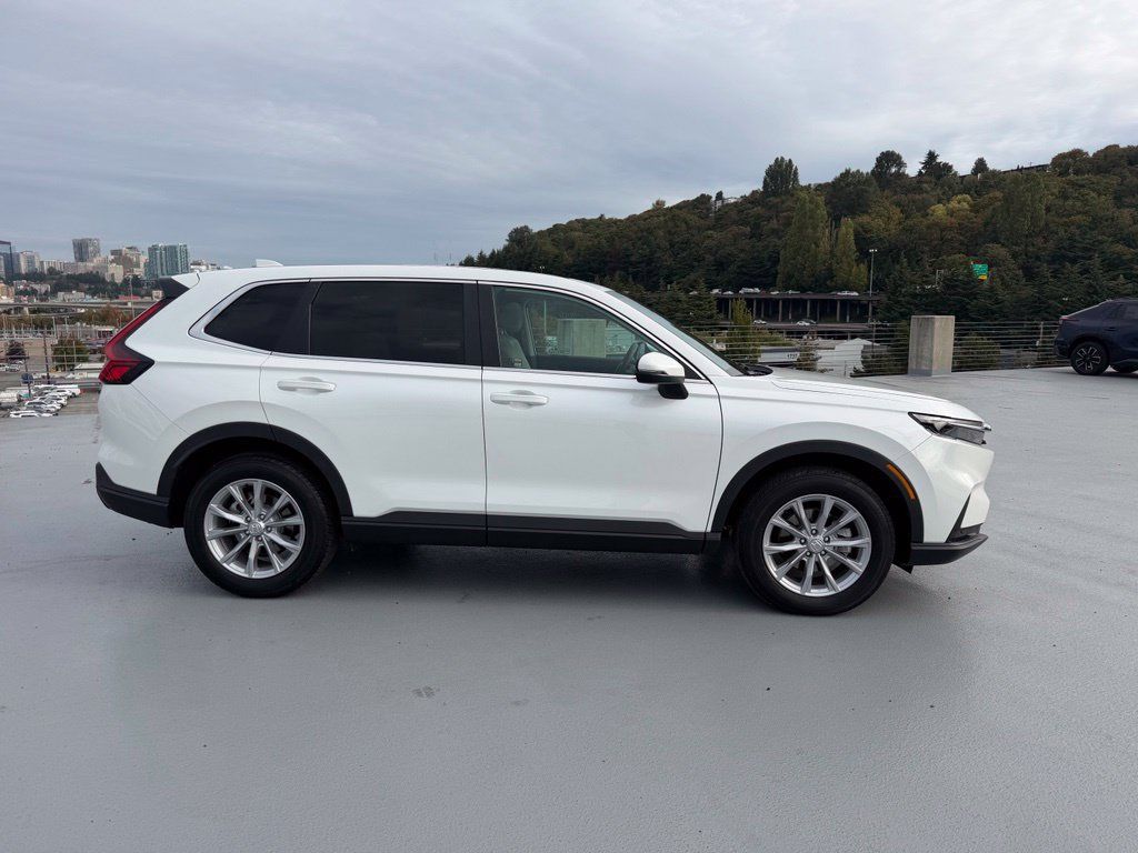 Used 2023 Honda CR-V EX-L image 2
