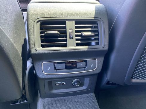 Used 2021 Audi Q5 Prestige w/ Prestige Package image 38