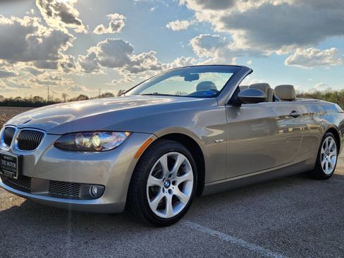 Used 2008 BMW 335i Convertible RWD image 21