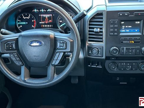 Used 2018 Ford F350 XLT w/ Camper Package image 16