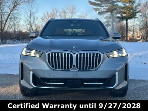 Certified 2024 BMW X5 xDrive50e w/ Premium Package image 2
