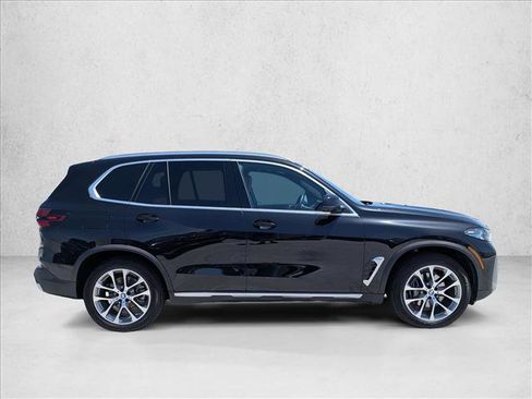 Used 2026 BMW X5 xDrive40i AWD/4WD image 4