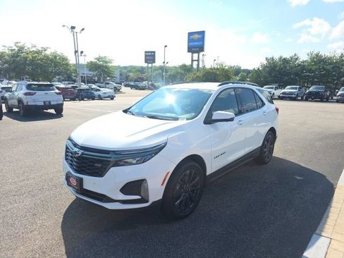 Used 2024 Chevrolet Equinox RS AWD/4WD image 6